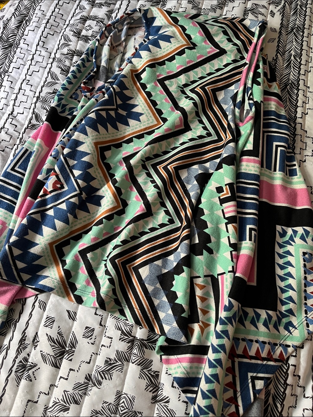 Wrangler Aztec Pattern Vest - Picture 4 of 4